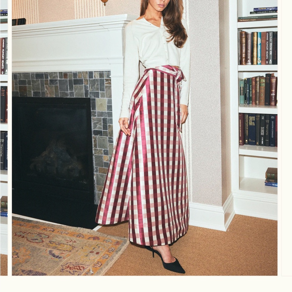 Chic Plaid Maxi Skirt in Red and White